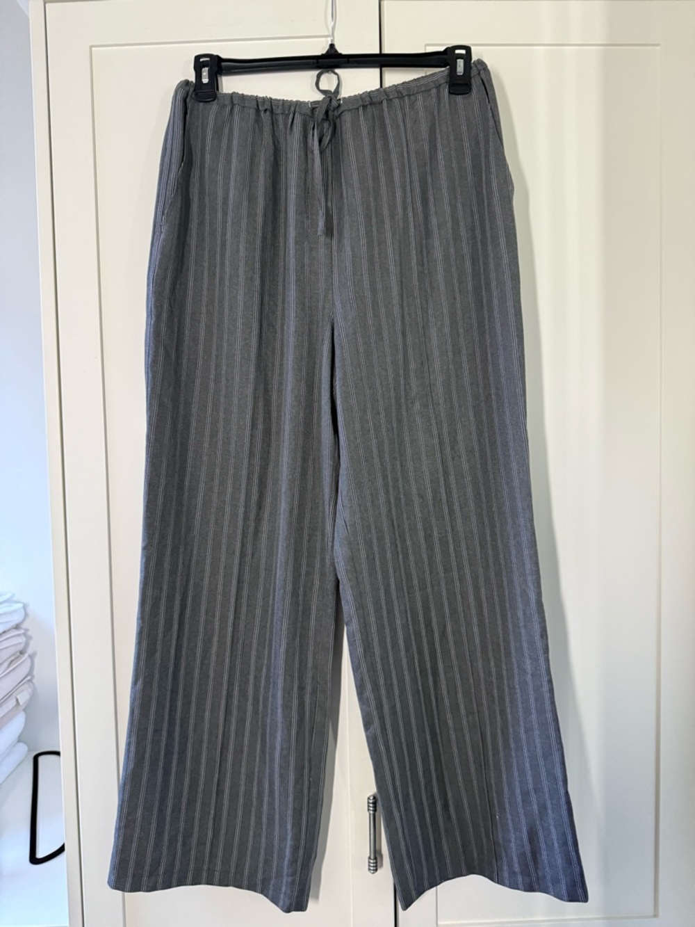Topshop Gray Striped Wide-Leg Pull-On Pants